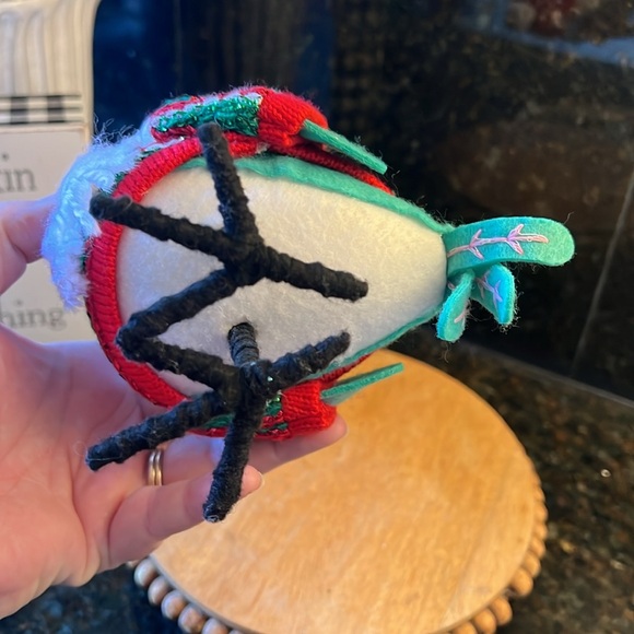 Target Spritz Featherly Friends - 2019 “Razzle” Christmas Bird - Picture 7 of 8